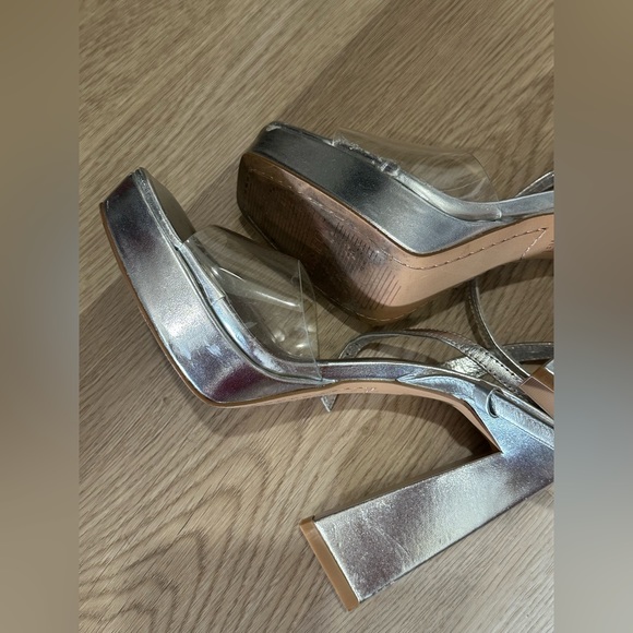 Wishbone Taylor 2 Heels - Silver / Clear - size 7.5 - Picture 11 of 11